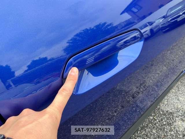 Bmw i4 2025-06 8206597-8