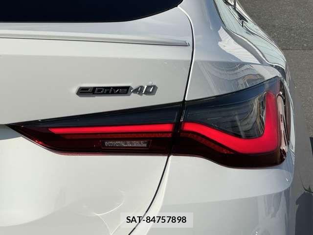 Bmw i4 2025-06 8313355-12