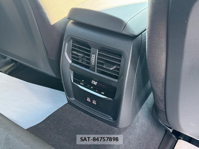 Bmw i4 2025-06 8313355-19