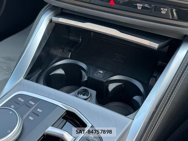 Bmw i4 2025-06 8313355-21