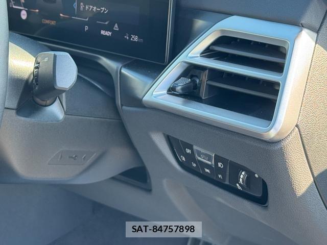 Bmw i4 2025-06 8313355-23
