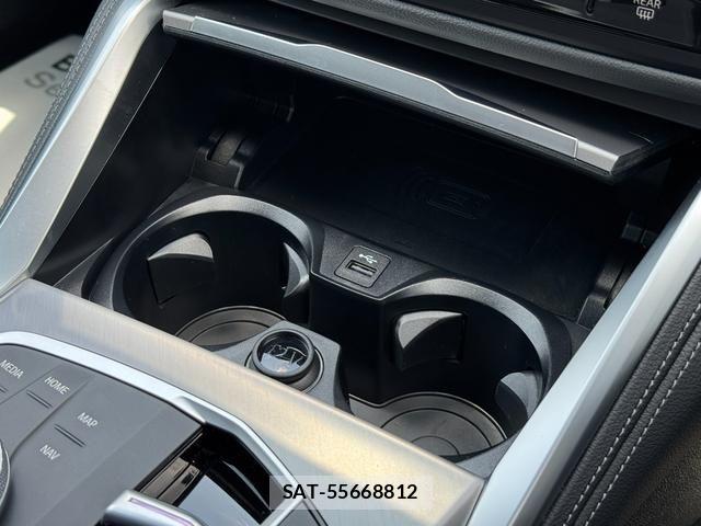 Bmw i4 2025-06 8335073-19