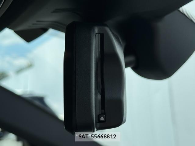 Bmw i4 2025-06 8335073-23