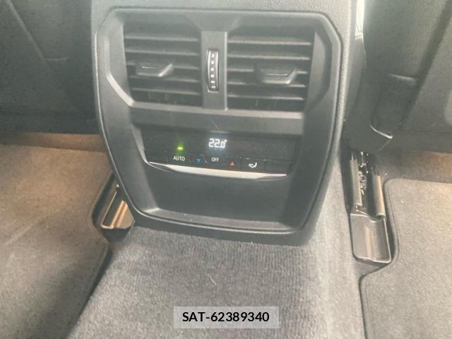 Bmw i4 2023-03 8371473-16