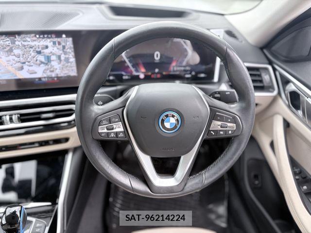 Bmw i4 2022-06 8437962-11