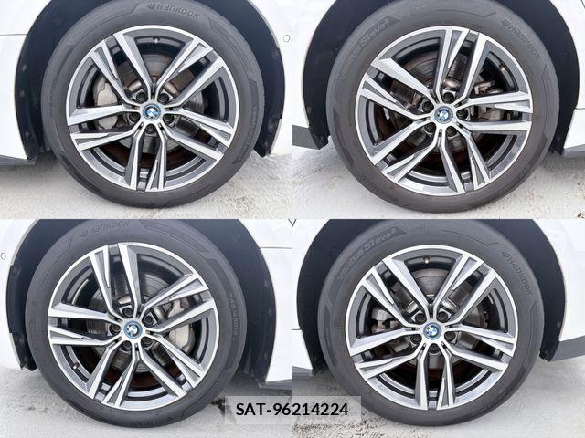Bmw i4 2022-06 8437962-19
