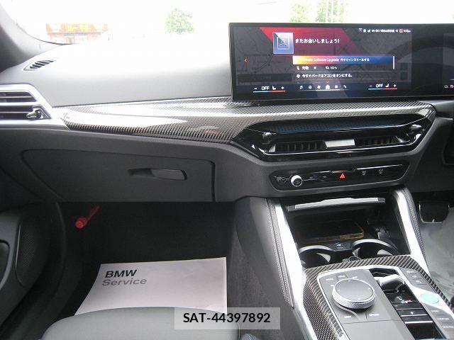 Bmw i4 2025-10 8523769-14