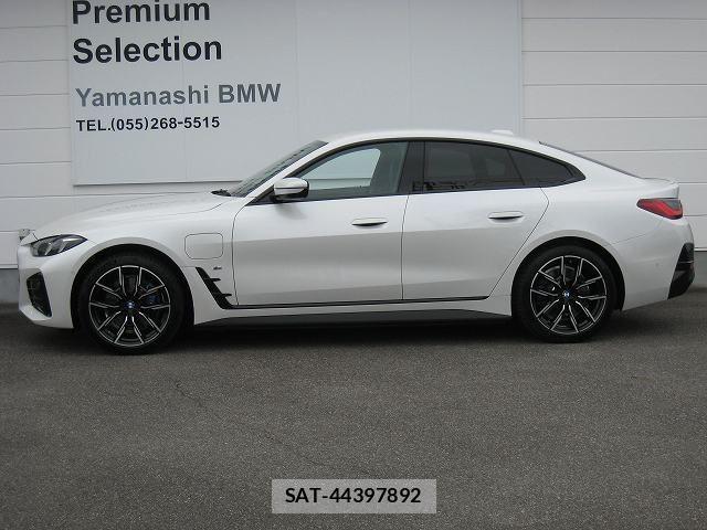 Bmw i4 2025-10 8523769-4