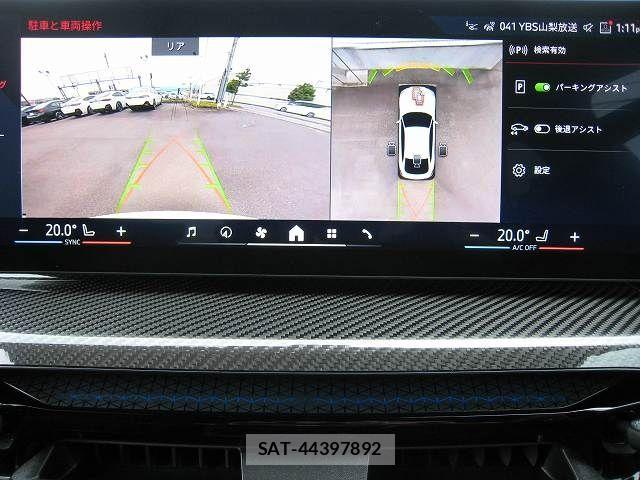 Bmw i4 2025-10 8523769-8