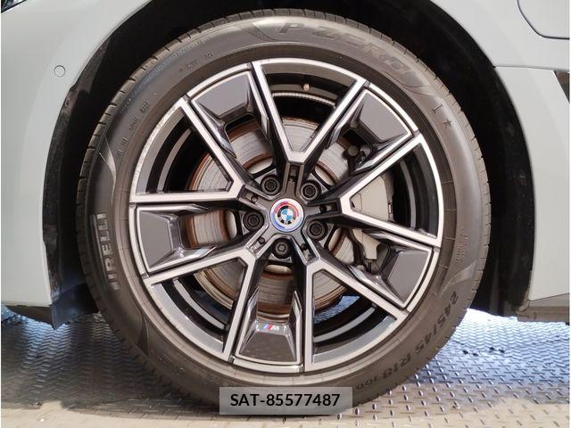 Bmw i4 2022-12 8625995-11