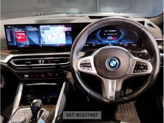 Bmw i4 2022-12 8625995-15