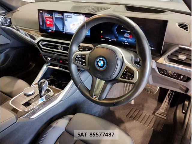Bmw i4 2022-12 8625995-18
