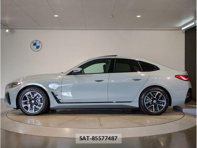 Bmw i4 2022-12 8625995-4