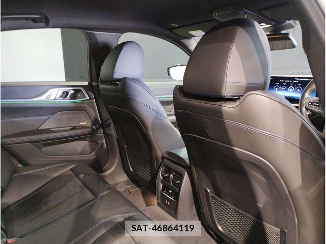Bmw i4 2022-06 8740904-12