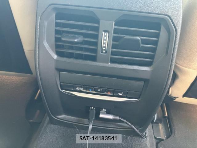 Bmw i4 2022-07 8740900-16