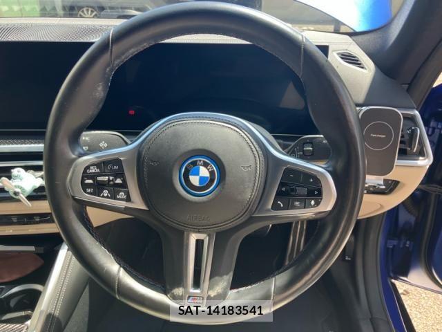 Bmw i4 2022-07 8740900-22