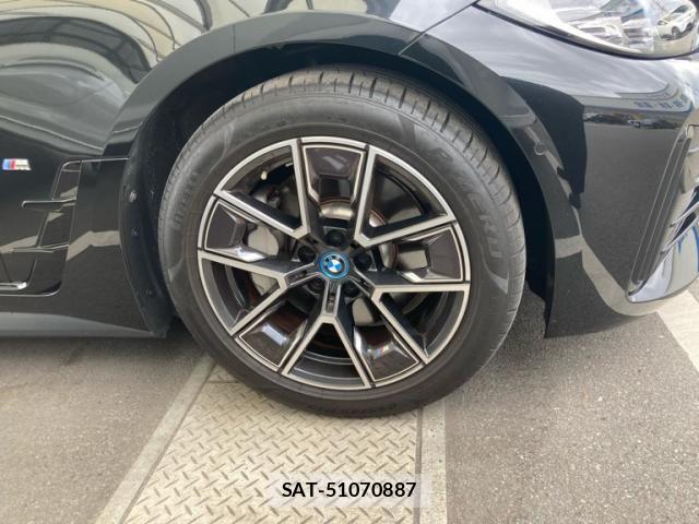 Bmw i4 2023-10 8779622-9