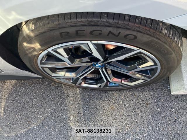 Bmw i4 2022-04 8828042-5