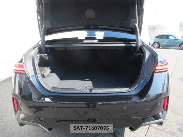 Bmw i5 2025-09 6675179-11