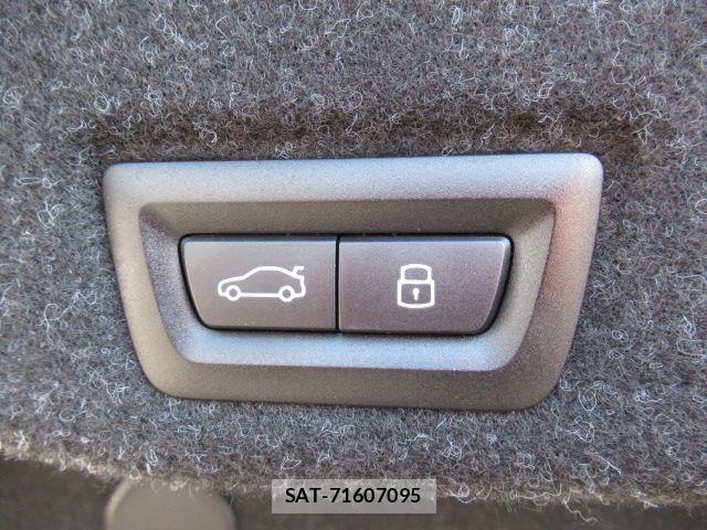 Bmw i5 2025-09 6675179-12