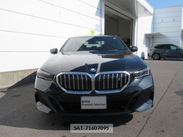 Bmw i5 2025-09 6675179-6