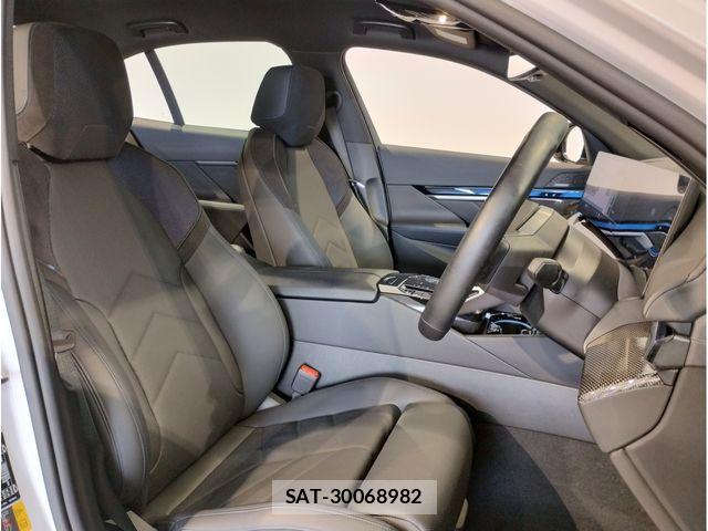 Bmw i5 2025-08 7960677-13