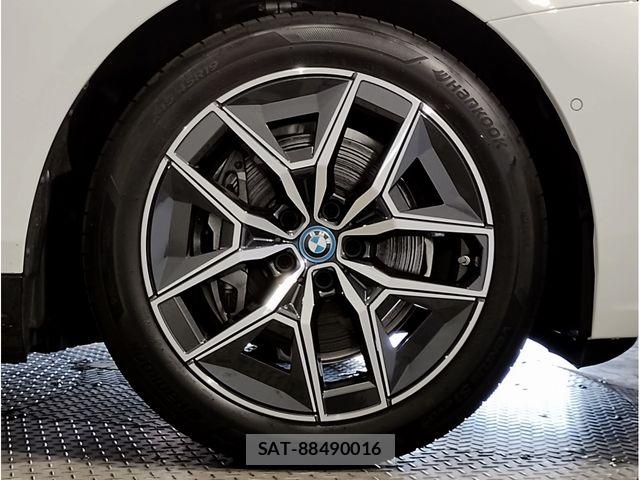 Bmw i5 2025-12 8561288-8
