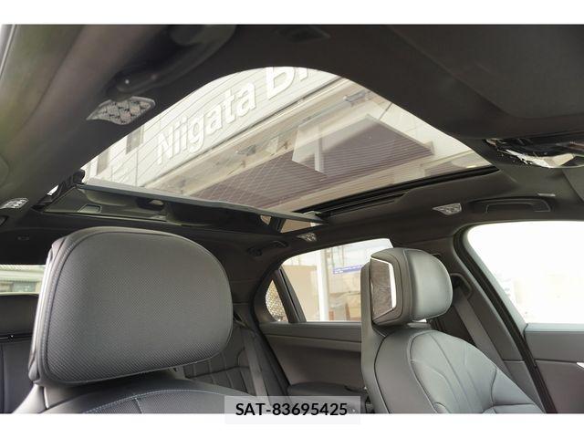 Bmw i7 2025-08 7325954-10