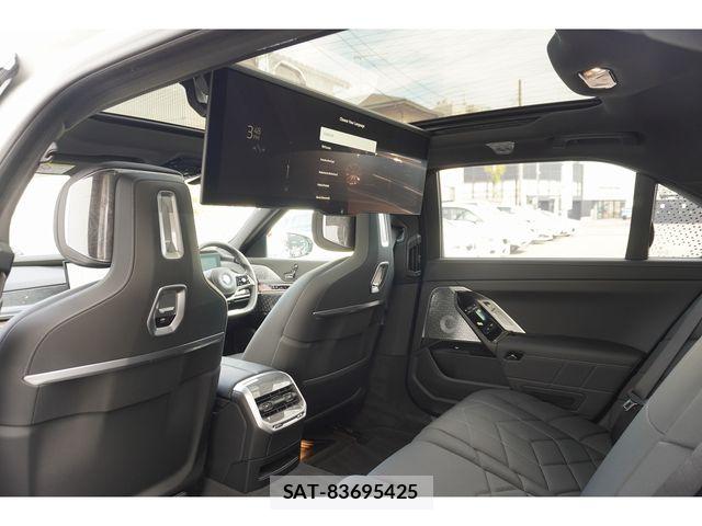 Bmw i7 2025-08 7325954-14