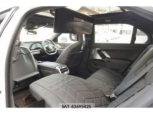 Bmw i7 2025-08 7325954-15