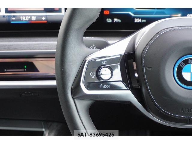 Bmw i7 2025-08 7325954-22