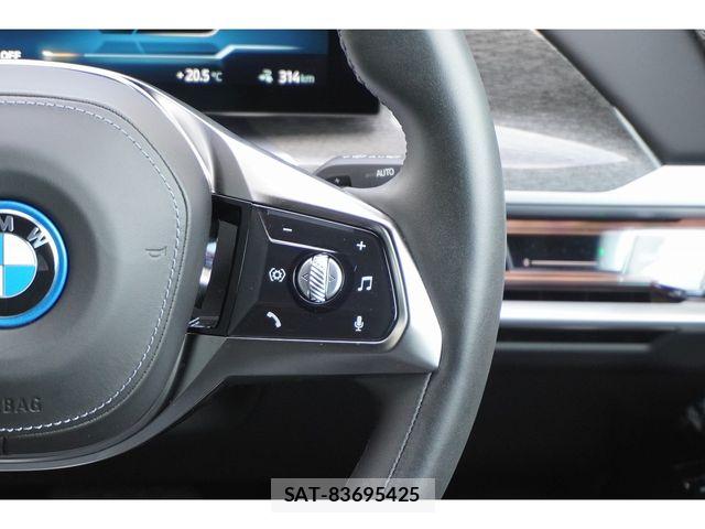 Bmw i7 2025-08 7325954-23