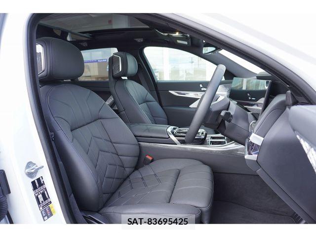 Bmw i7 2025-08 7325954-7