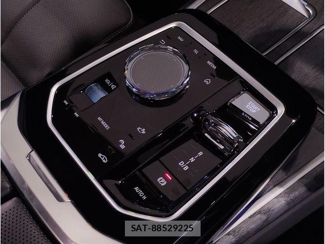 Bmw i7 2024-05 7721437-23
