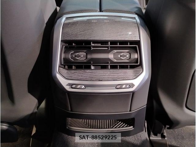 Bmw i7 2024-05 7721437-27