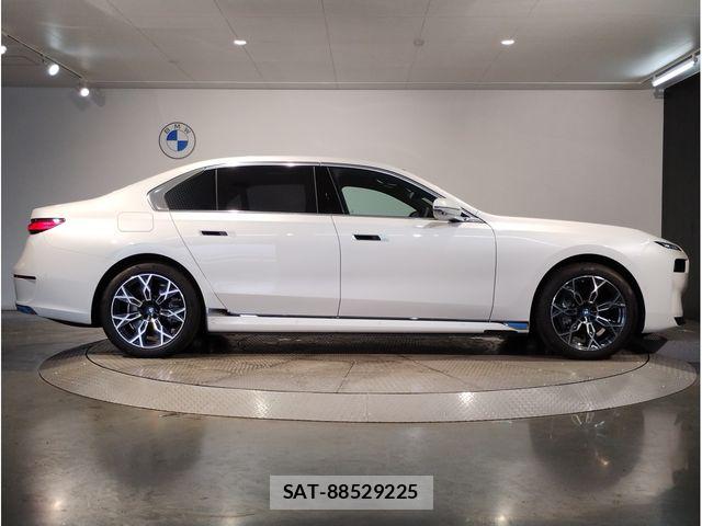 Bmw i7 2024-05 7721437-7