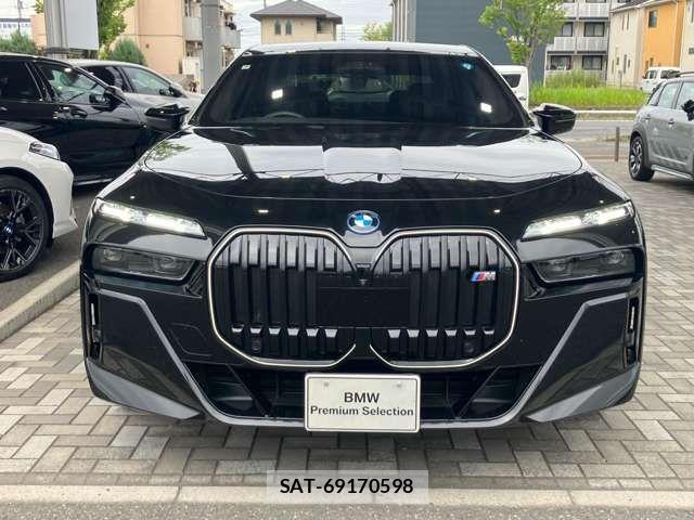 Bmw i7 2025-06 8206599-3
