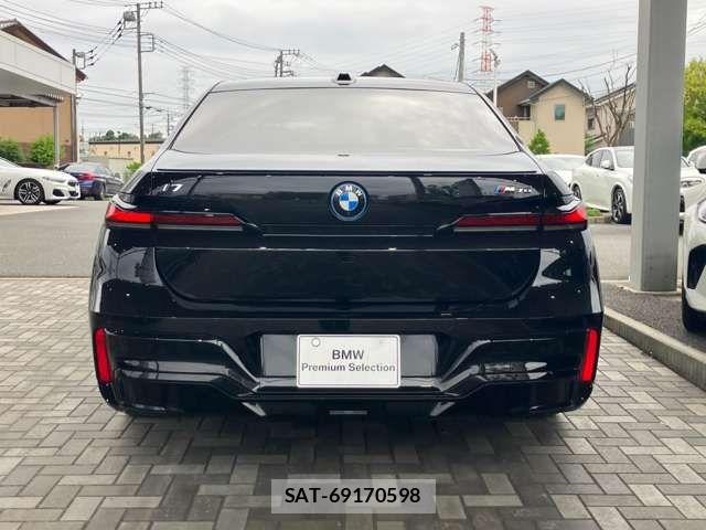 Bmw i7 2025-06 8206599-4