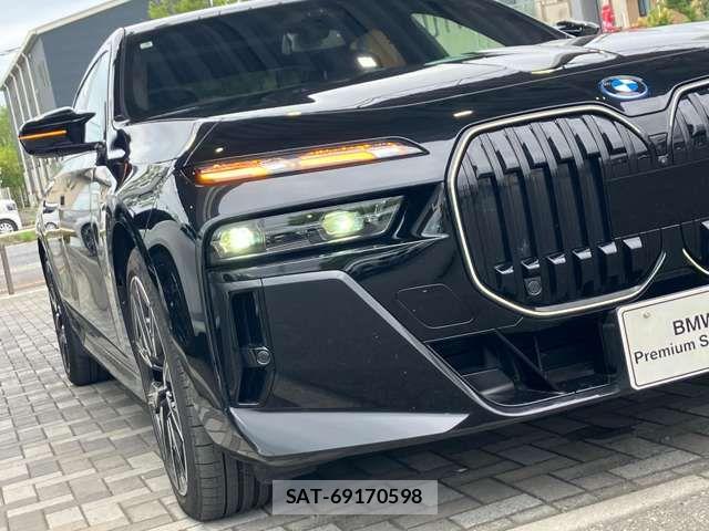 Bmw i7 2025-06 8206599-7