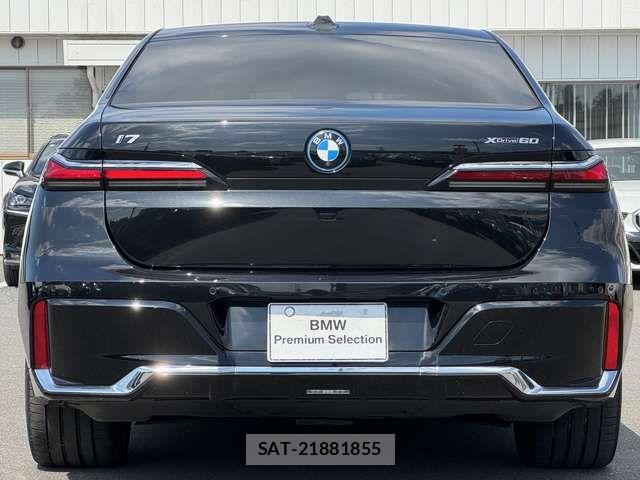 Bmw i7 2025-06 8206600-9