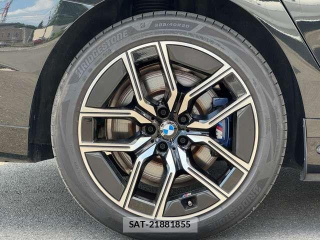 Bmw i7 2025-06 8206600-18