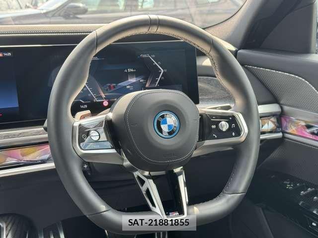 Bmw i7 2025-06 8206600-24