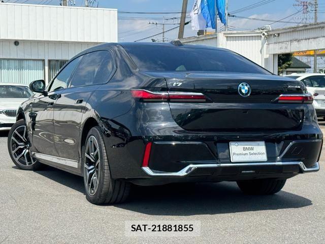 Bmw i7 2025-06 8206600-2