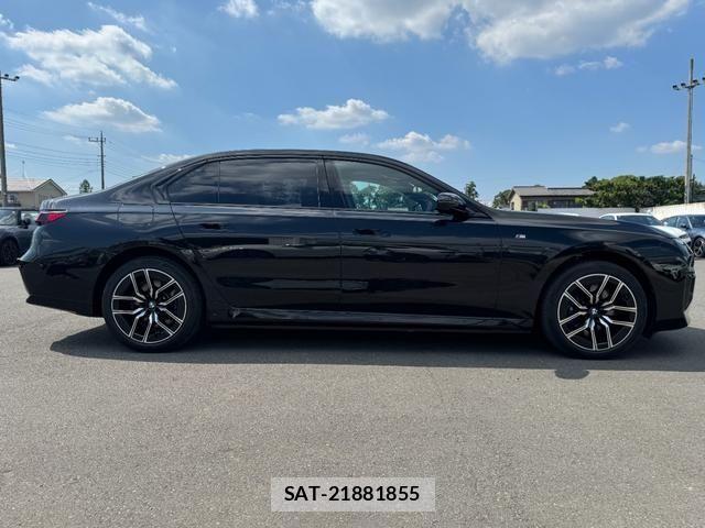 Bmw i7 2025-06 8206600-8