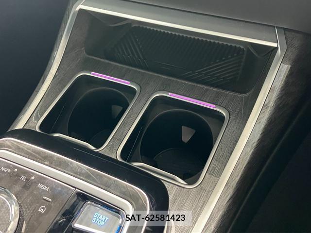 Bmw i7 2025-06 8335074-14