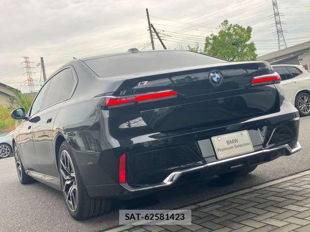 Bmw i7 2025-06 8335074-7