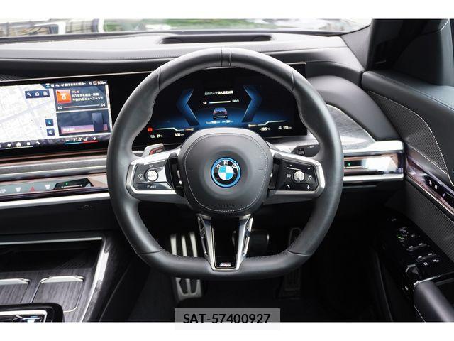 Bmw i7 2025-09 8334981-24