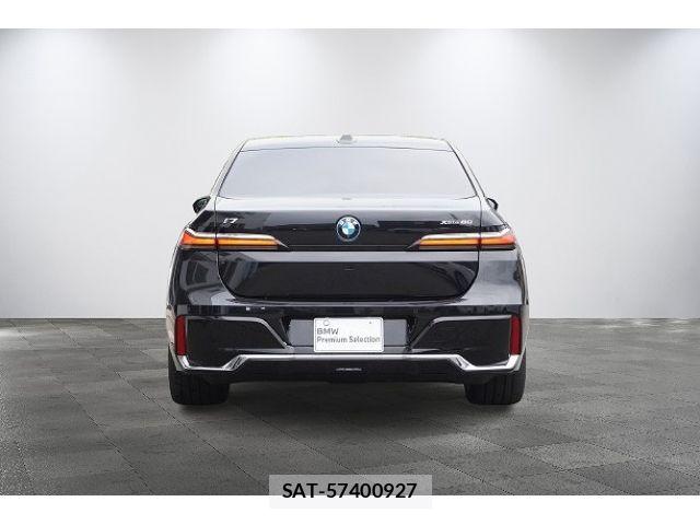Bmw i7 2025-09 8334981-2