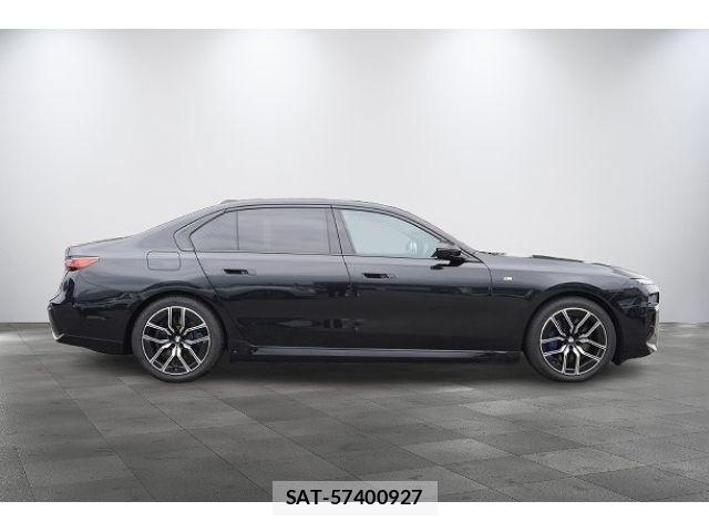 Bmw i7 2025-09 8334981-4