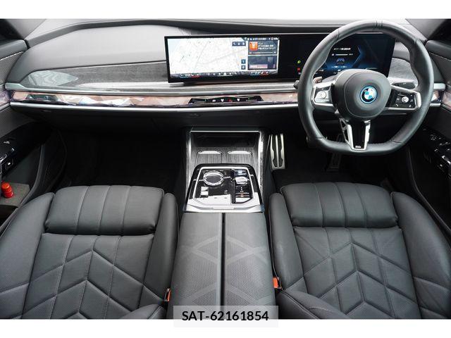 Bmw i7 2025-09 8665863-23
